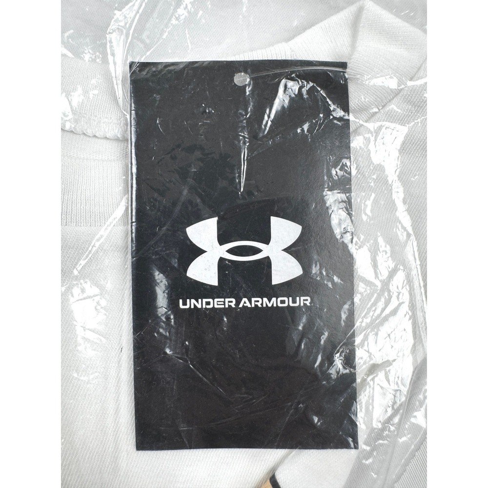 Under Armour Boys' Christmas Cookie Short Sleeve Tee YMD White New With Tags - Picture 4 of 4